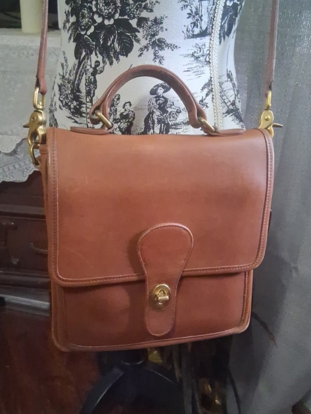 Vintage Coach Station Bag (Style 5130) in British Tan leather